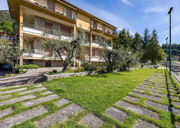 Alexander Apartman *